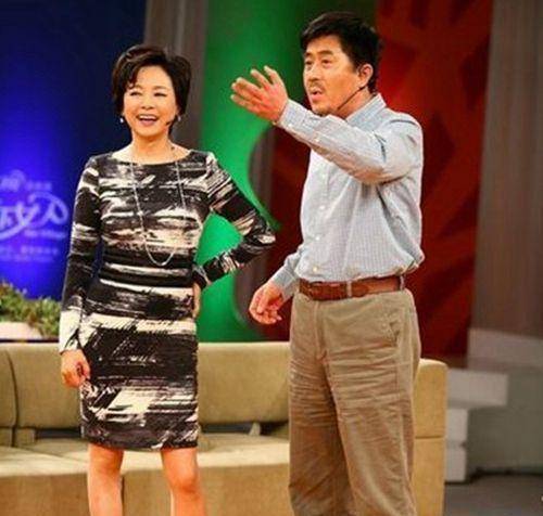 与张芝华分手后,郭凯敏转身娶了尤勇前妻,今26岁儿子也在演戏_小时候