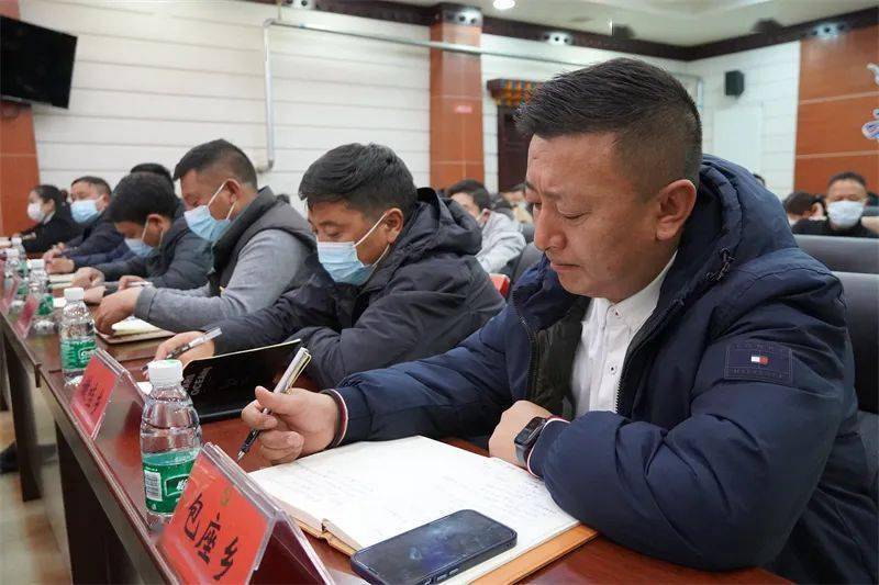 若尔盖县创建第六届四川省文明城市工作推进会召开