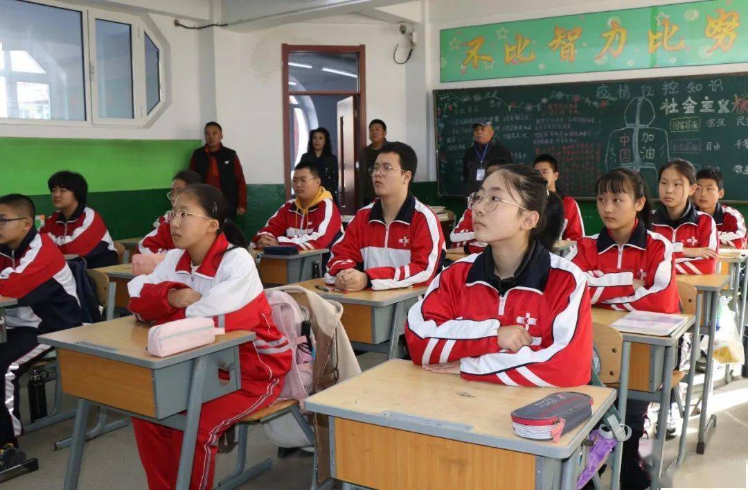 【创城在行动】溪湖区消防大队民主路消防救援站深入第三中学开展消防