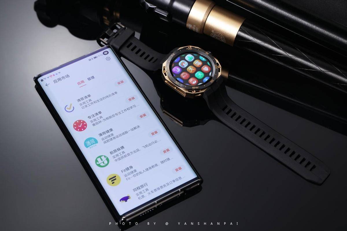 总带一块表太无聊！华为首款可换表壳智能手表WATCH GT Cyber评测