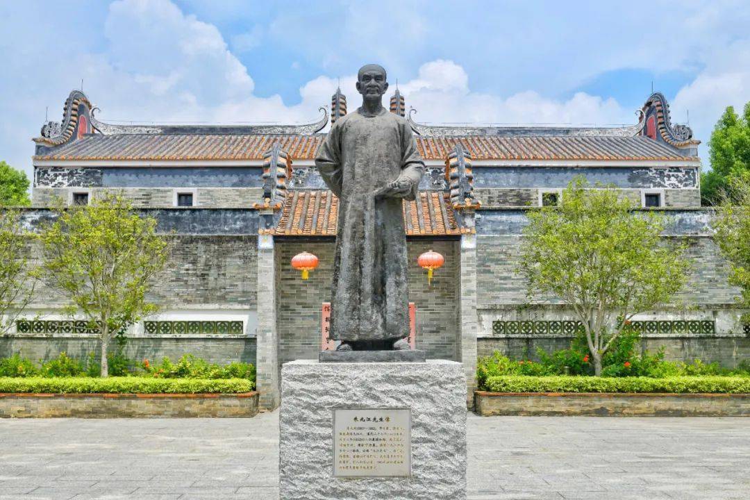 距今拥有800多年历史的九江镇是"岭南大儒",康有为的老师——朱九江