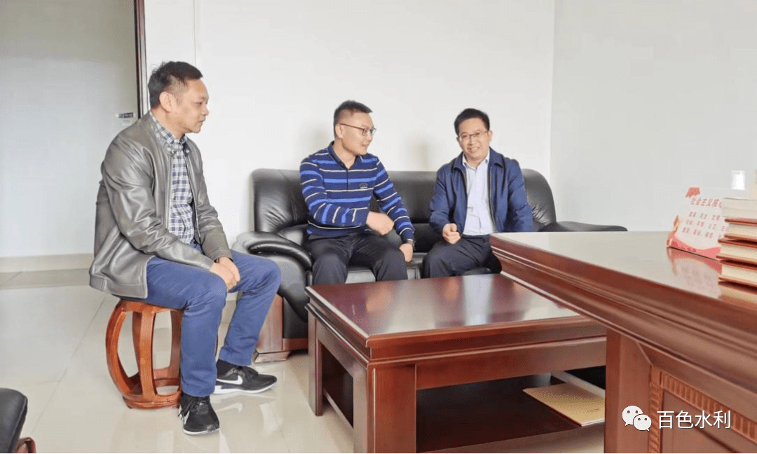 百色市水利局党组成员,副局长谢晓岗率队到田林等县