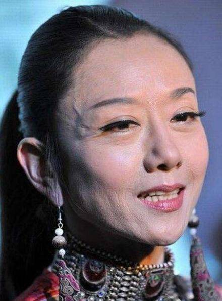她把梅超风演活了,一生献给舞蹈事业,却为何长达10年戴着帽子_杨丽萍