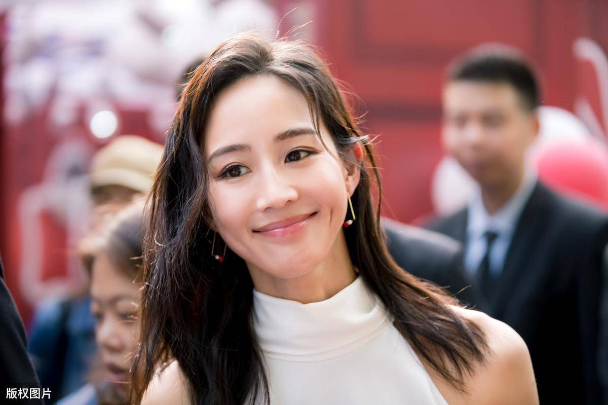 超越《伪装者》的谍战剧,男主实力不输于胡歌,女主是气质女神_张钧甯