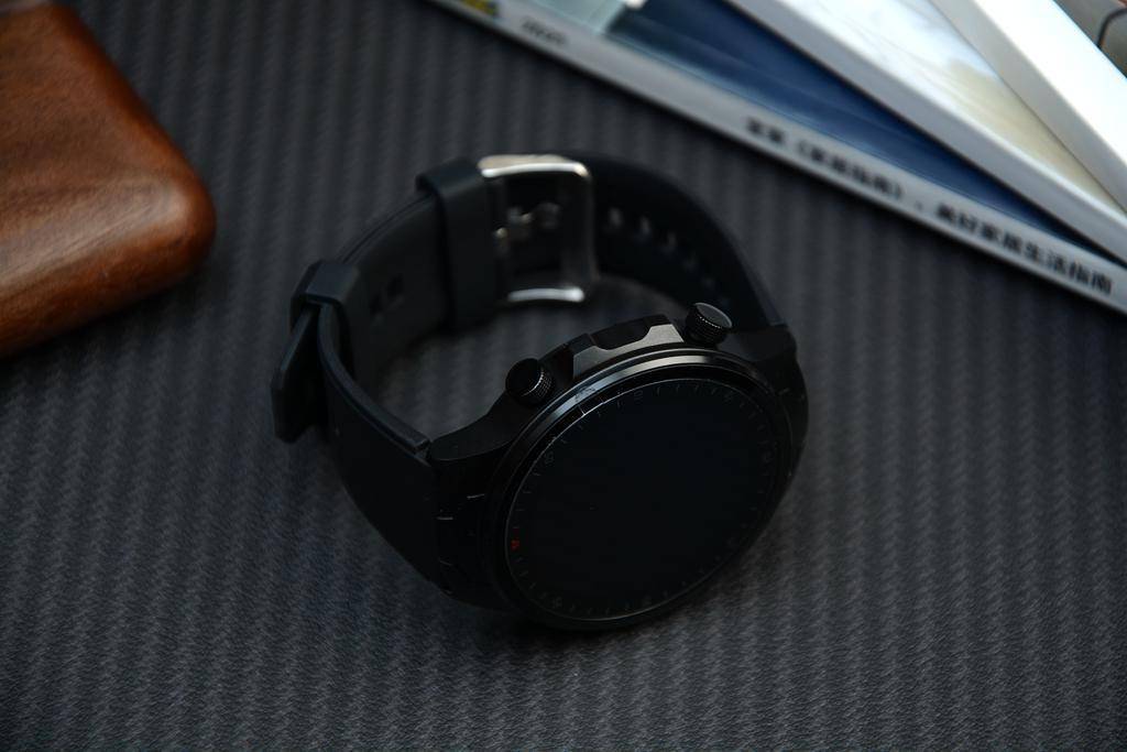 步入中年的80后,健康尤为重要,dido E40S气泵式血压智能手表体验