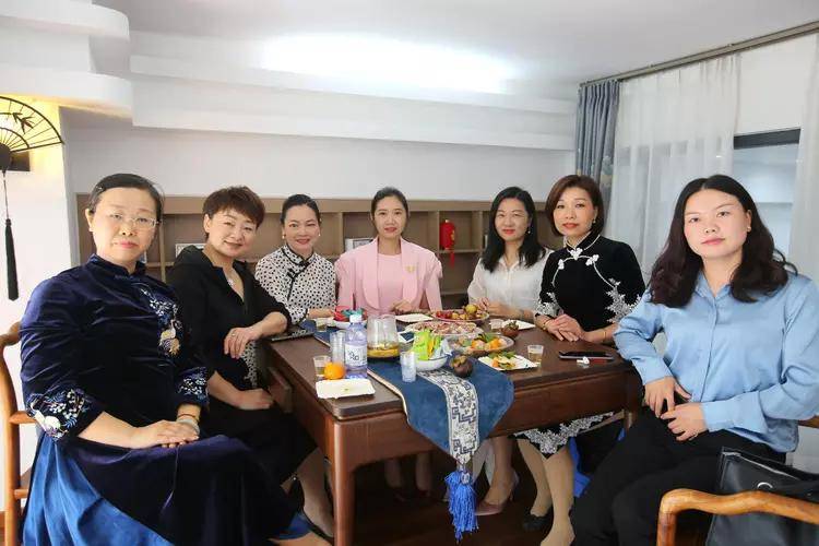 湛江市旗袍文化研究会举行新址乔迁揭牌仪式_黄芊雅_庆典_中华