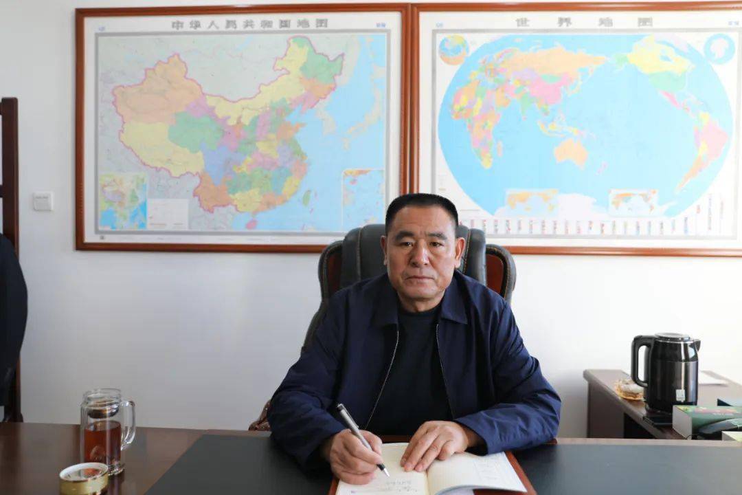 霍林郭勒市人大常委会党组书记,主任 白华党的二十大是立足百年辉煌