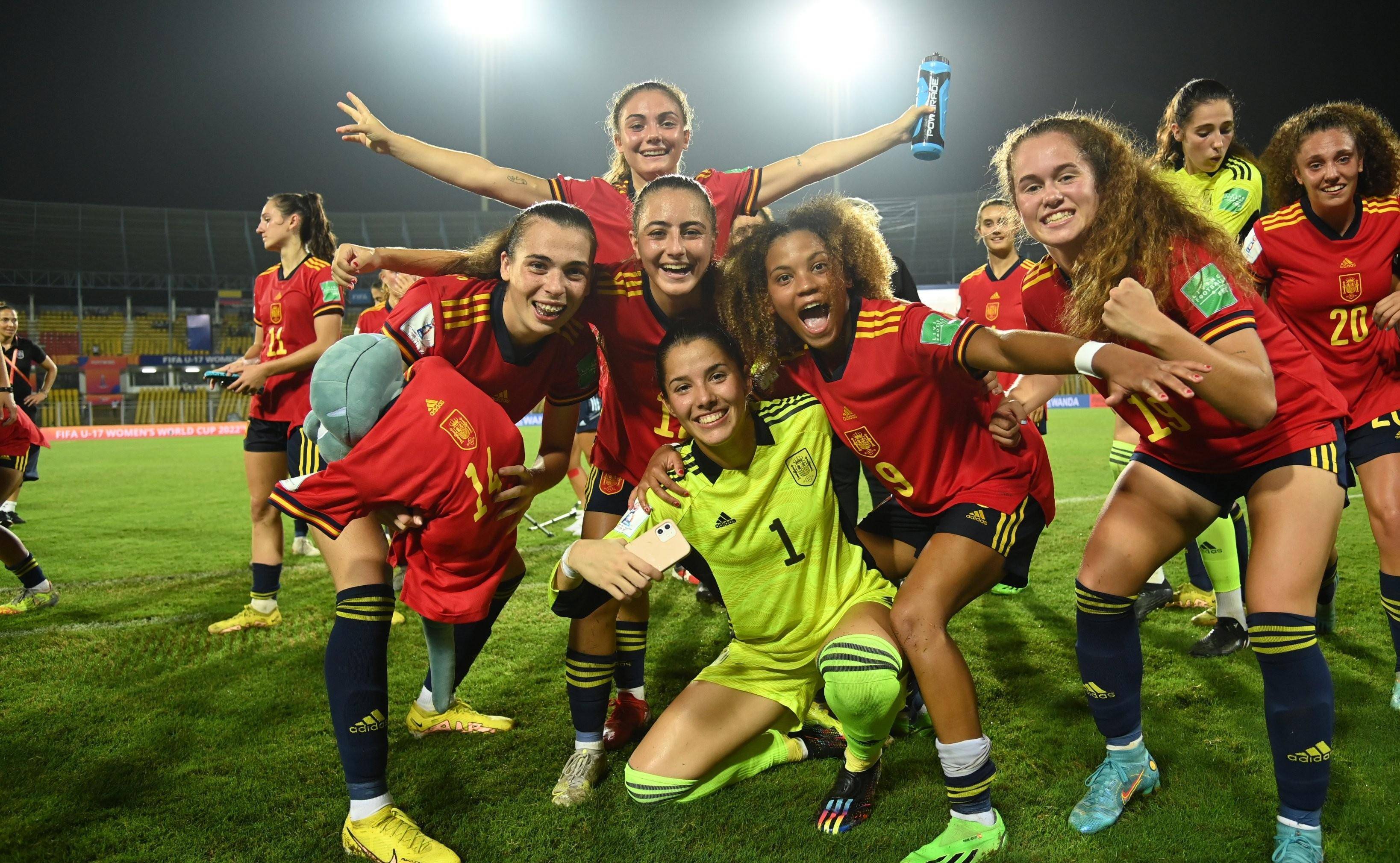 u17女足世界杯半决赛厮杀,c组最强,还是b组最强?