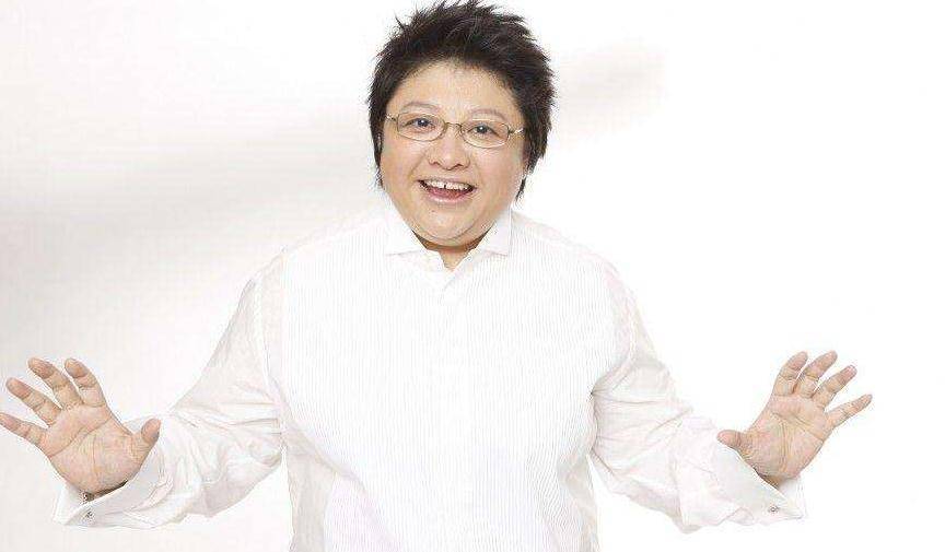 为什么韩红一生不结婚选择做慈善,得知真相,我一夜没睡_生活_时候