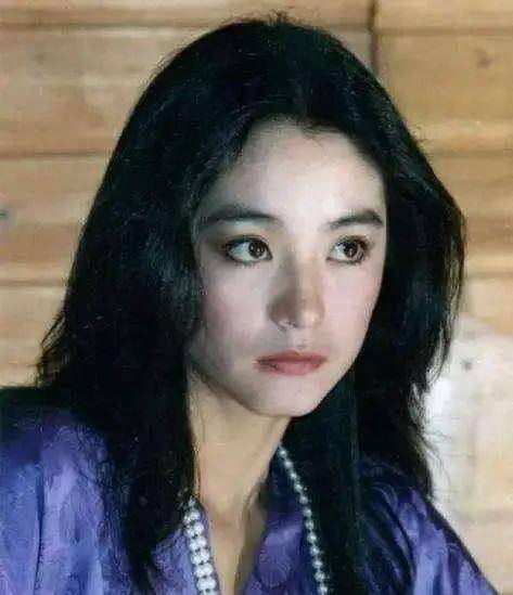 一代人的女神林青霞,在她身上可以找到任何一种美_张叔平_爱情_父母