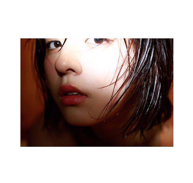 看了南野拓实女友,我为他的足球生涯陷入深深的担忧,你有意见吗_百合