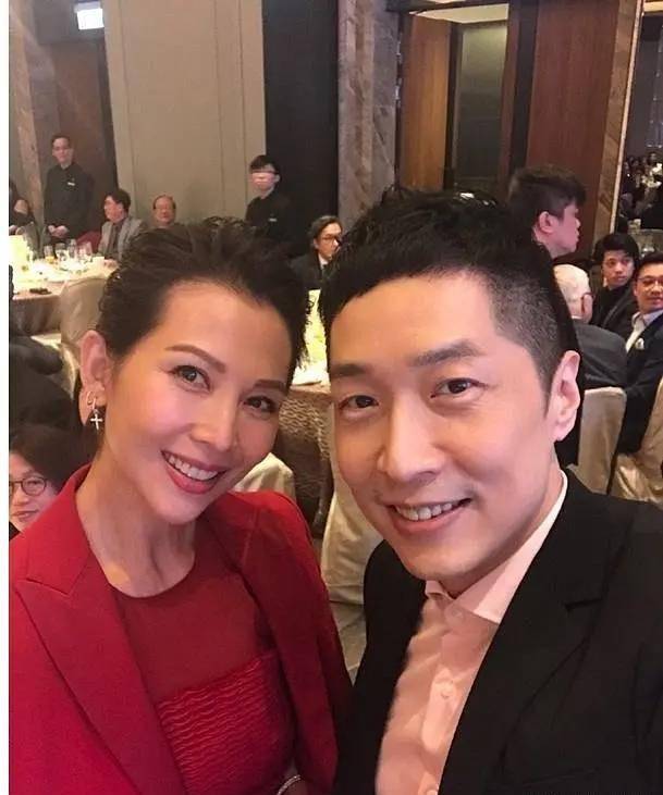 49岁小玄子马浚伟,曾是tvb当红小生,今获得北大硕士学位超励志_母亲