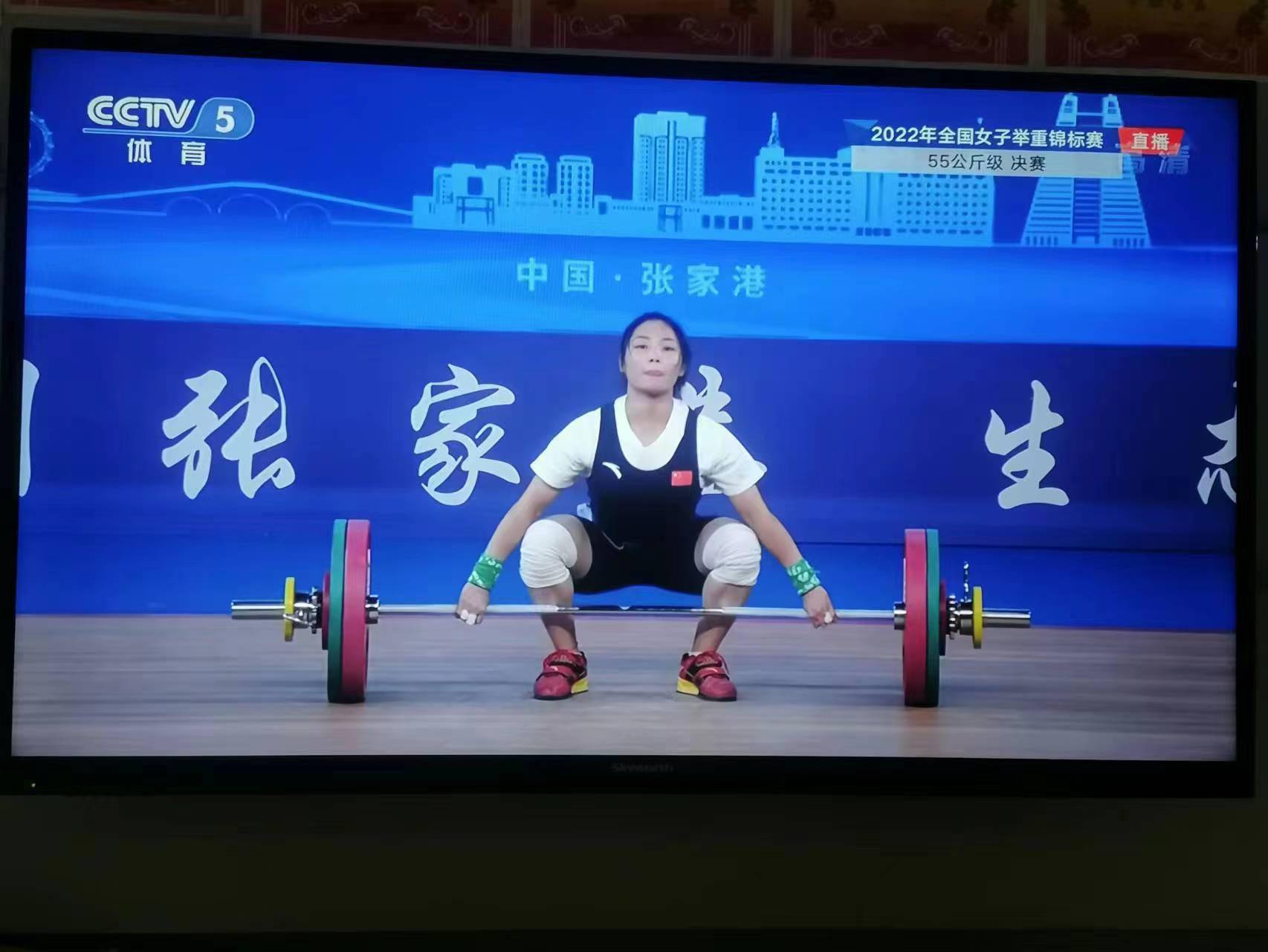 超世界纪录!湖南高三学生全国举重锦标赛夺两冠_挺举_总成绩_比赛