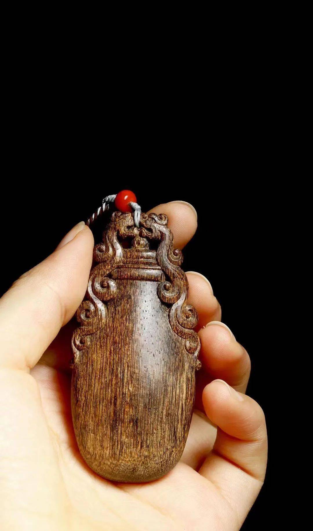 沉香雕件为何能做传家宝?_雕刻_价格_方面