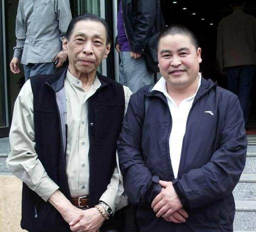 杜月笙虽是青帮老大,但他有一个深明大义的儿子,捐献无数珍宝