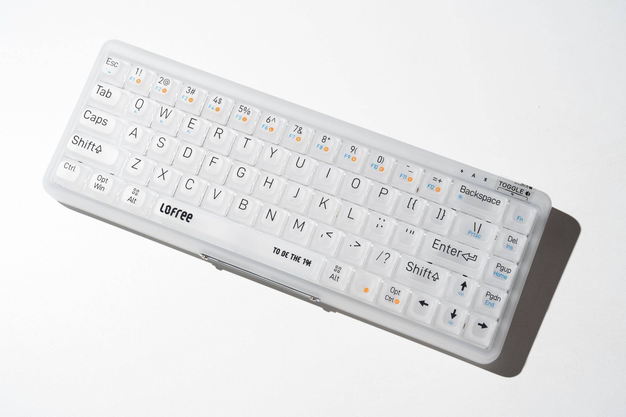 敲着lofree洛斐1%迷雾双模机械键盘体验迷离感的浪漫_支持_蓝牙_充电