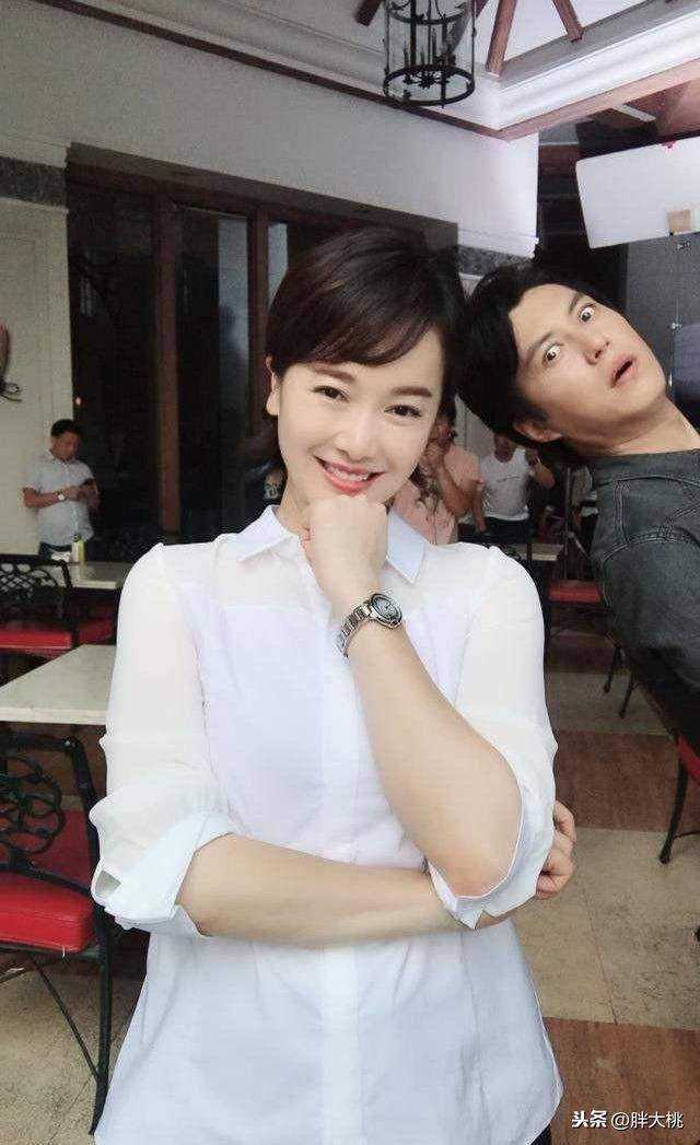 为什么陈道明,王志文,靳东等影帝都"钦点"左小青做老婆?