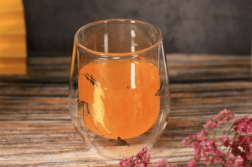 在我国古代与"禄"同音,意为财运,也是权力的象征,人们一想到九色鹿王