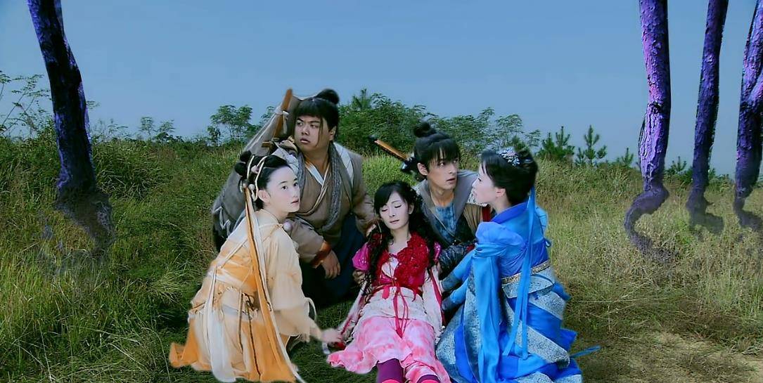 雪见头发春天疯长,春季掉光,原来早就暗示了她的身份_景天_花楹_树木