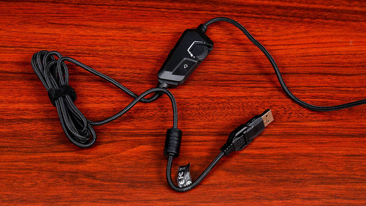 美加狮P.I.L.O.T.5游戏耳机评测:听音辩位好选择