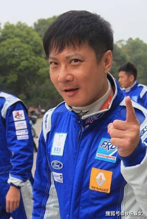 57岁港星钱嘉乐在街头打架!