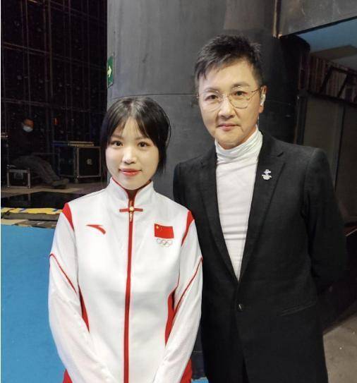 53岁孙楠近况曝光,他的脸又老又瘦,身体状况堪忧_女儿_网友_麦红梅