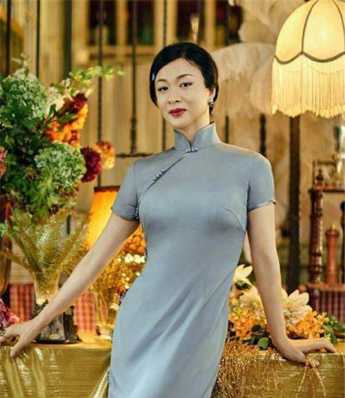 53岁金星重回男儿本色,全身男装素颜露面,网友直言:太洒脱_手术_观众