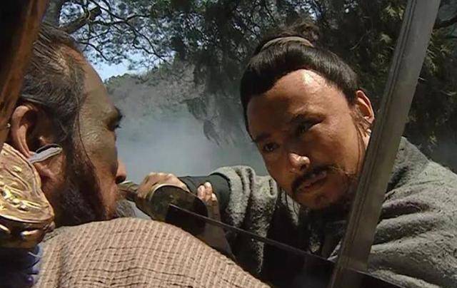 林冲能打赢鲁智深吗杨志,踽踽凉凉呼延灼最有发言权,最囧林冲恐怕有点