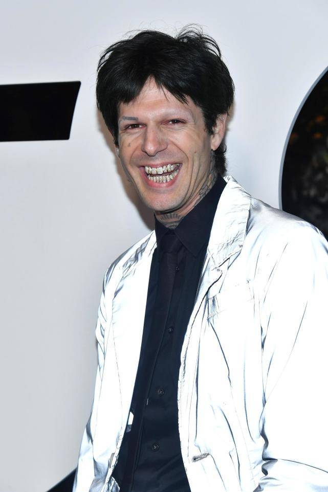 从2021年到今年年初,与前男友交往10年的演员马修·泰勒·沃斯