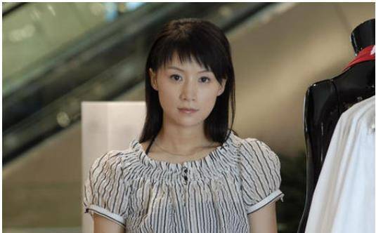 2006年,她终于迎来了事业的巅峰,出演了《女人不哭》中的阿梅,而得到