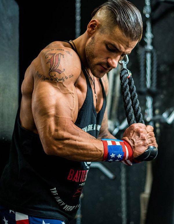 3届自然健美冠军布兰登利里奥:为什么说健美运动很难挣到钱?