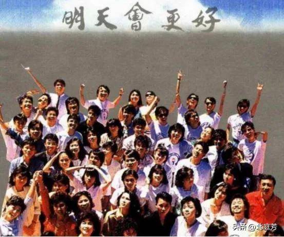 近80人参与了合唱团，1980年代的台湾乐坛实的很简单很美