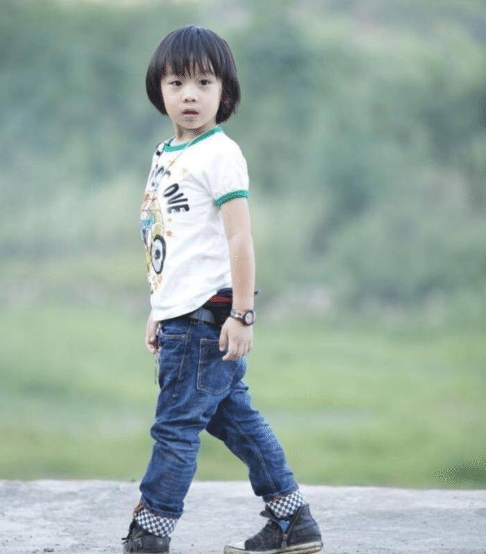 式长大叫林志颖大儿子,酷似蔡徐坤,网友:等你长大_孩子_kimi_男孩
