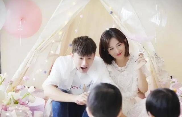 张杰谢娜挽手下班,老夫老妻还是这么甜,好让人羡慕啊!_夫妻_比赛_成功