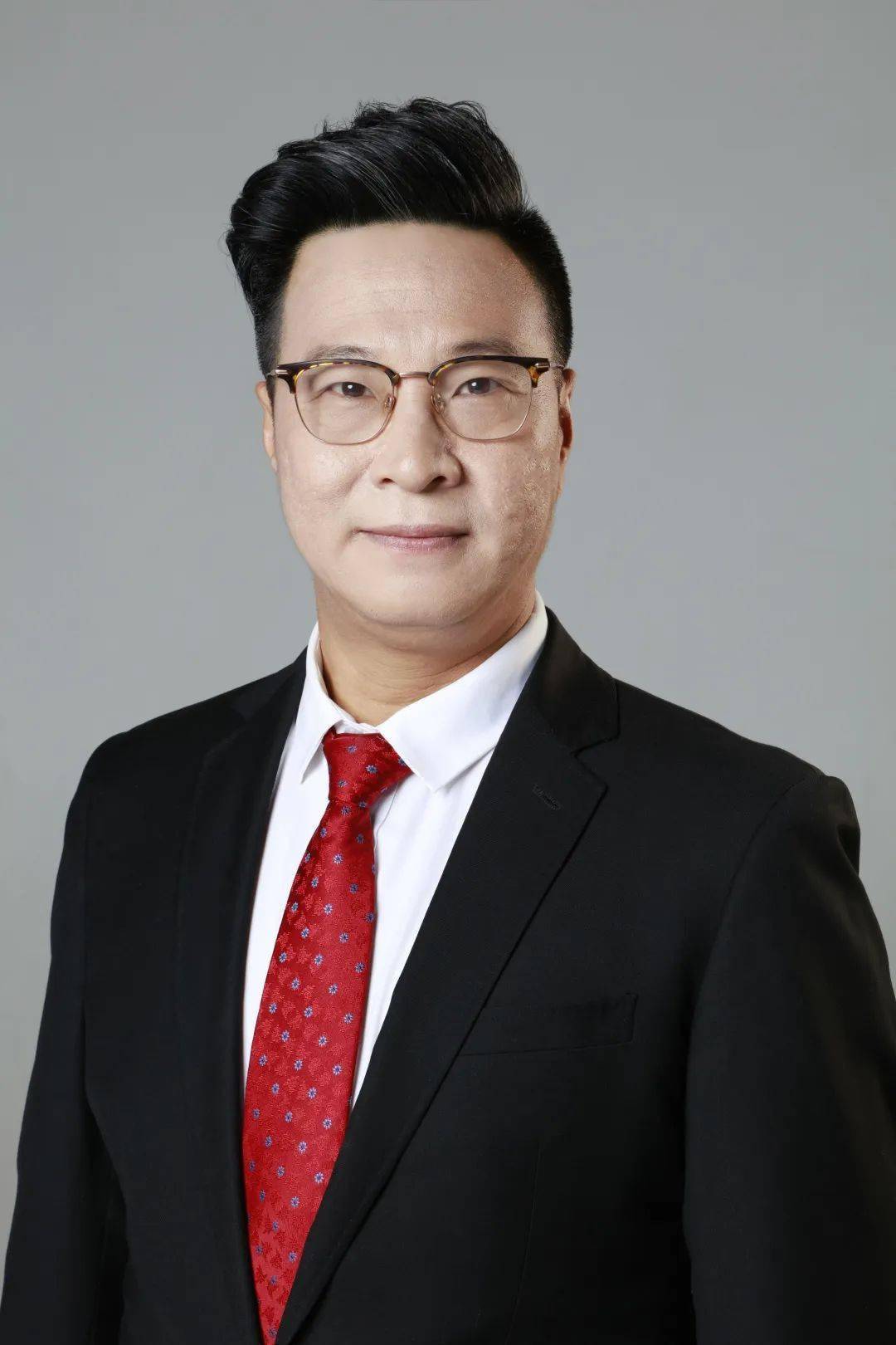 主讲,钢琴:王金峰特邀演唱:清华大学教师合唱团荷韵组合特邀嘉宾主讲