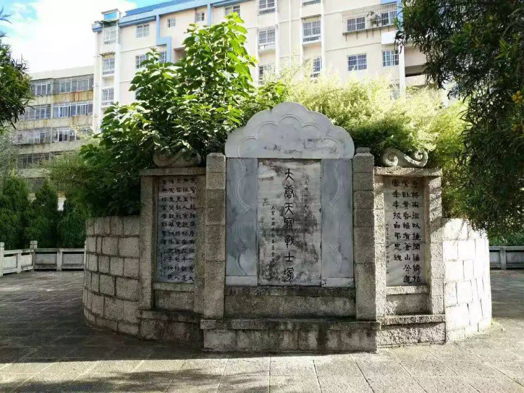 地区_文化名城_昆明人