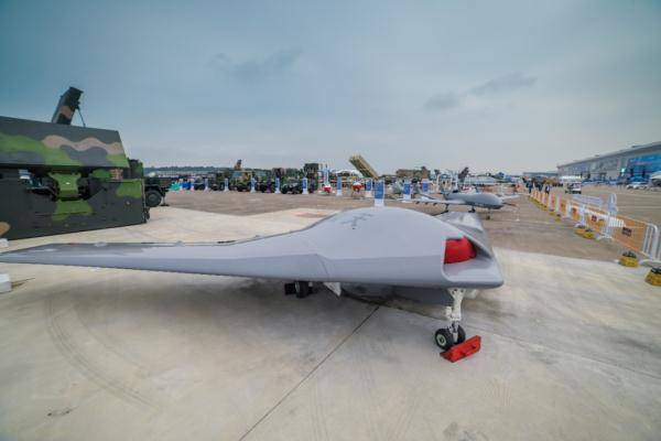 "天鹰"无人机亮相第十四届中国航展 可实现"一键式"操作_保障_系统