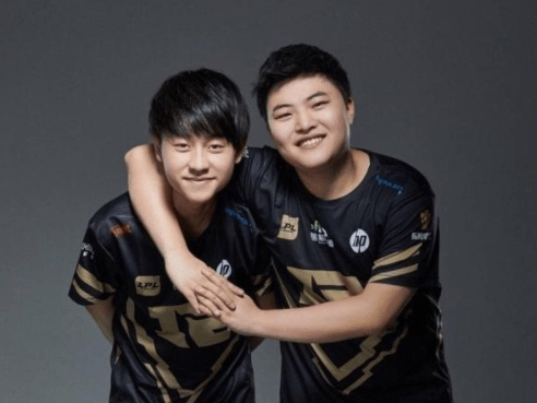 知情人爆料:ming去年想追随uzi,被竞业合同要挟被迫放弃_比赛_水军