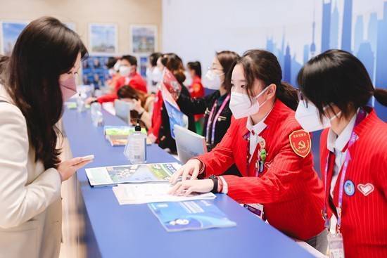 用户投诉“小叶子智能陪练”拒绝退还未使用年卡