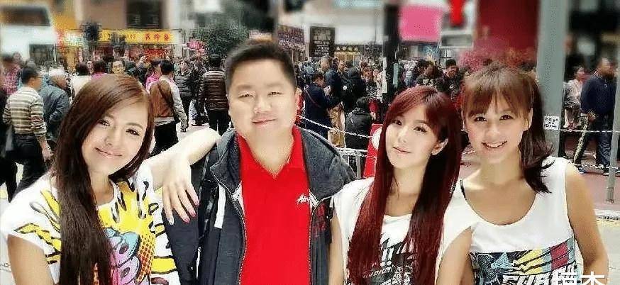 赵奕欢青春期发型_赵奕欢整容后现状_赵奕欢早期作品评价