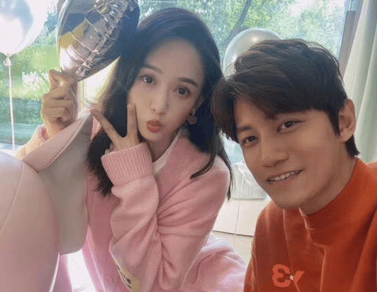 陈乔恩嗜烟如命!