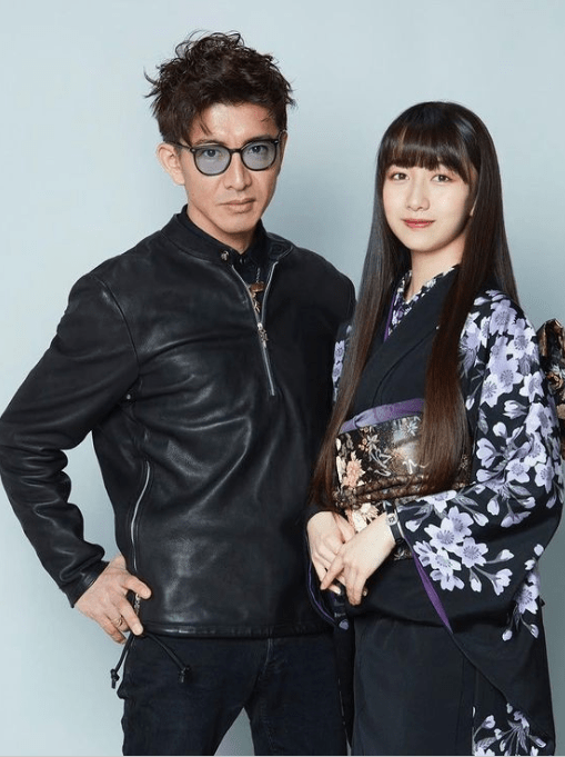 木村拓哉50岁生日,女儿木村心美与木村光希晒父女合照_爸爸_穿着_新剧