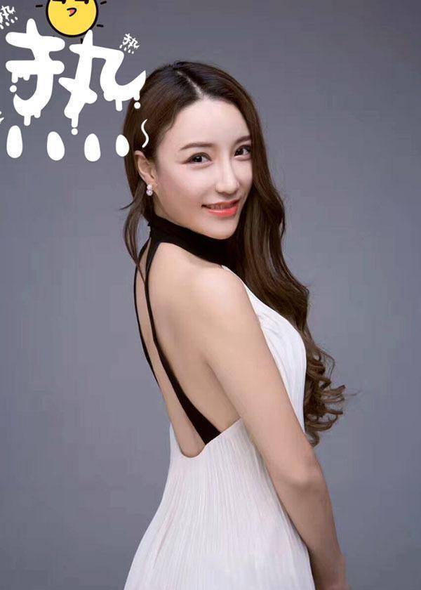 本山的42号弟子刘传龙就有一个女搭档,提起刘传龙,没几个人认识,但是