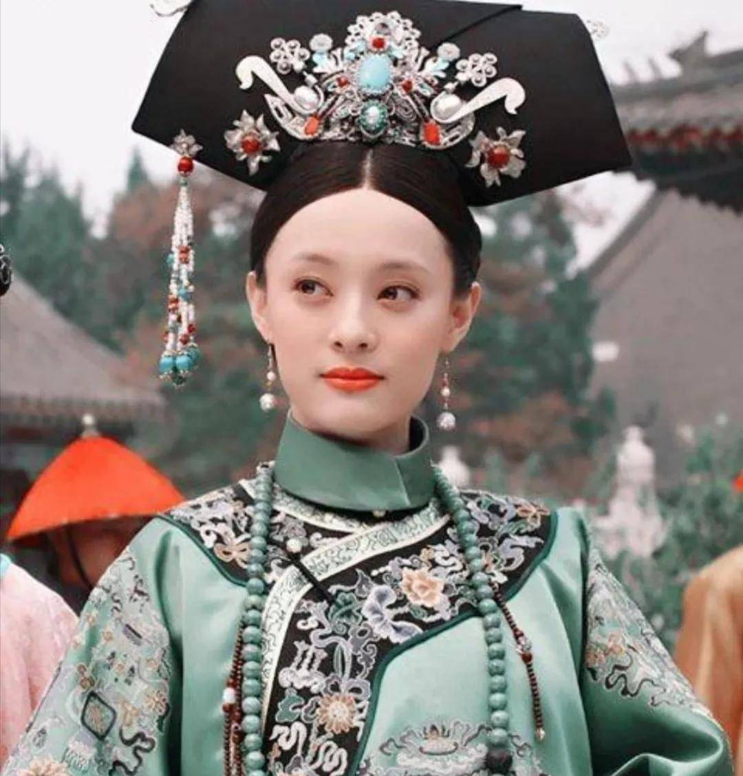 甄嬛传:端妃生存状态残酷腹背受敌,看她如何绝地求生,笑到最后_华妃