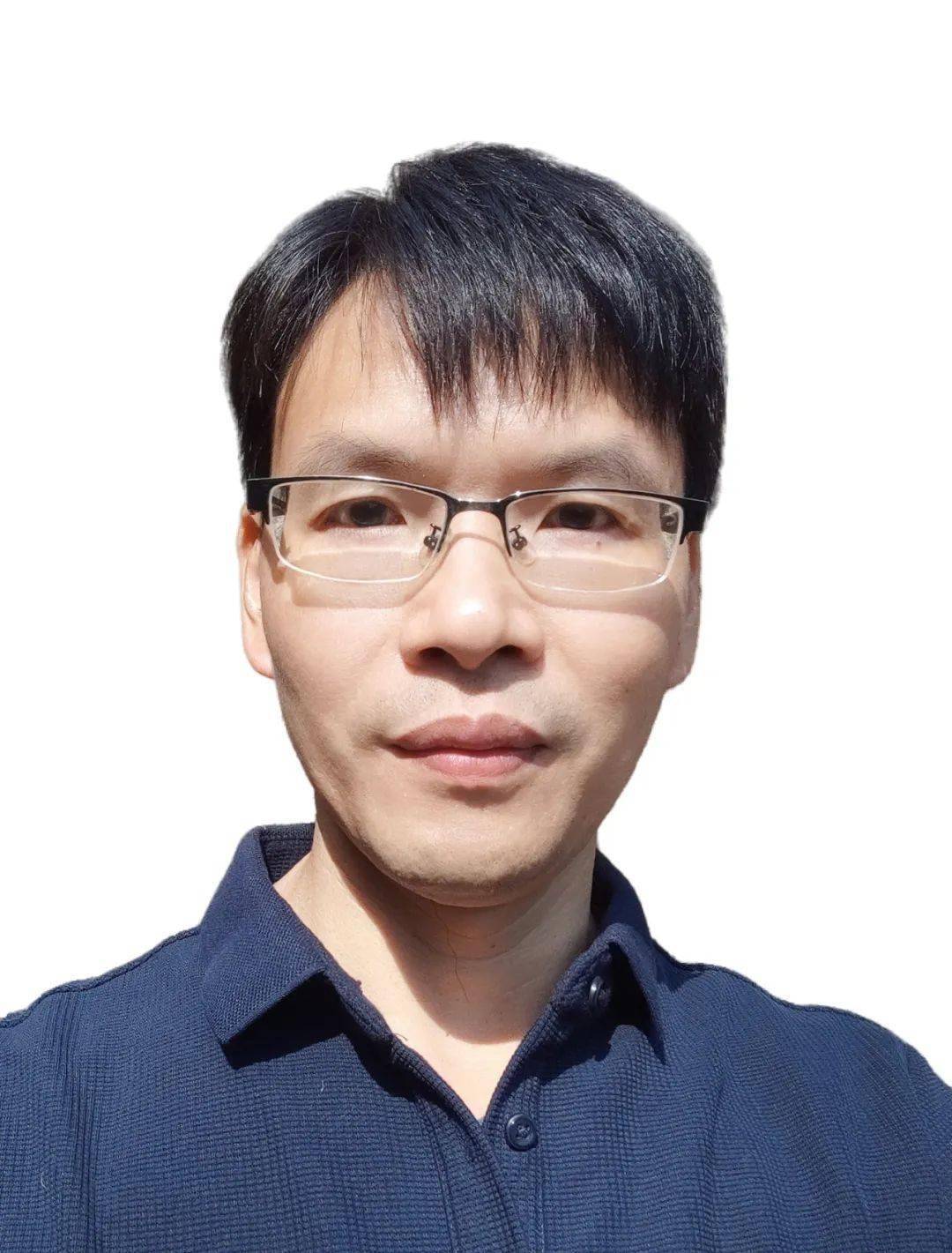 萱班级: 高 一 (8)班姓名:余承霖班级: 高 一 (9)班姓名:胡玉萍班级