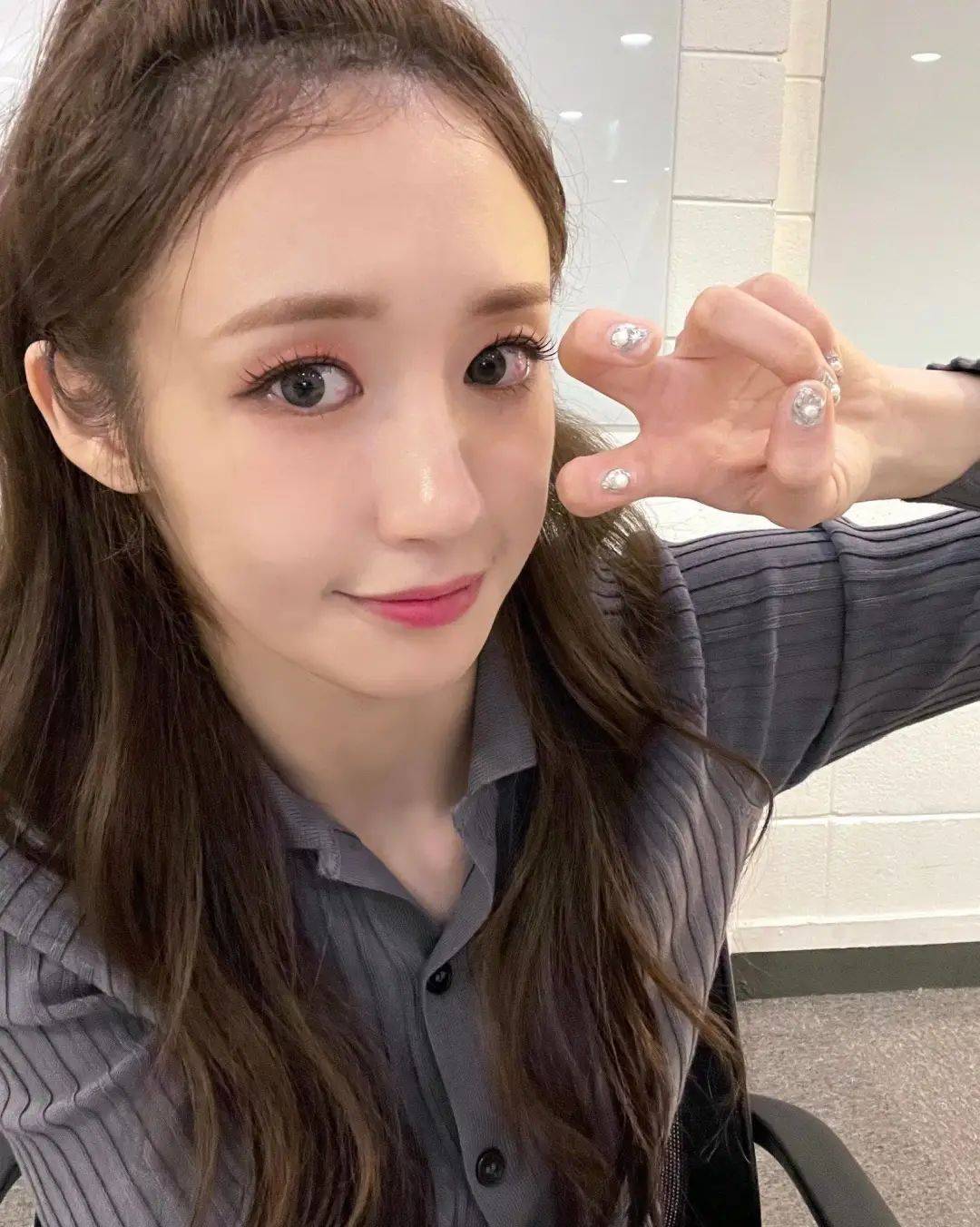 组合将以6人体制继续活动_专访_aespa_挑战