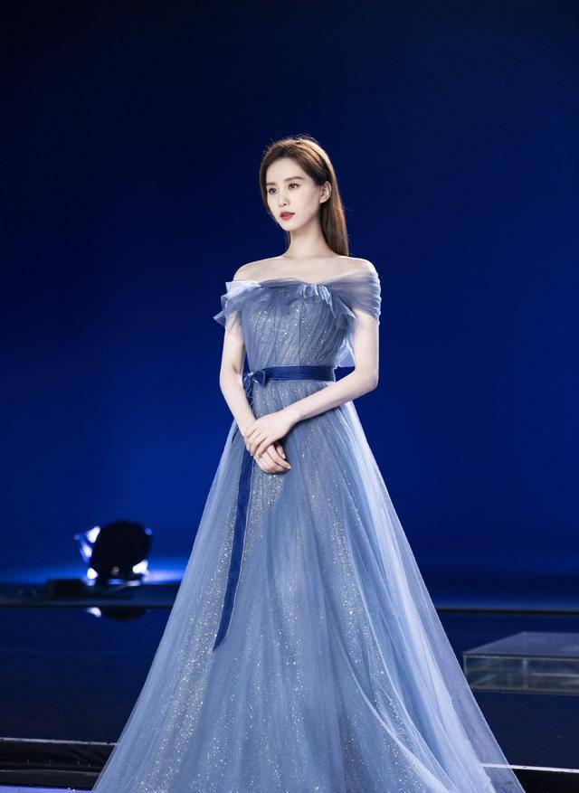 杨幂楼兰公主,刘亦菲迪士尼公主,女星公主造型谁最惊艳?