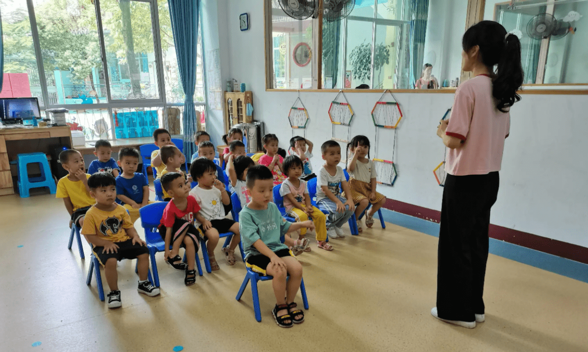 幼儿园口水歌对孩子影响_幼儿教育流行歌曲选择标准_适合幼儿园的流行歌曲
