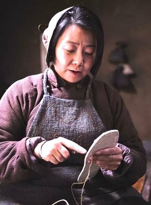 "_萨日娜_表演_潘军