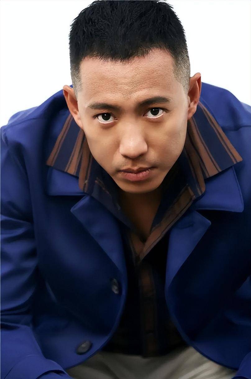 演员阿斯茹:为"瘫痪"的谷智鑫放弃一切,值得吗?_表演_男友_工作